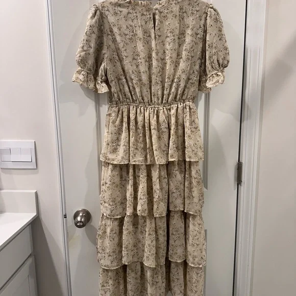 Baltic Born Pia Tiered Midi Dress - Picture 3 of 3